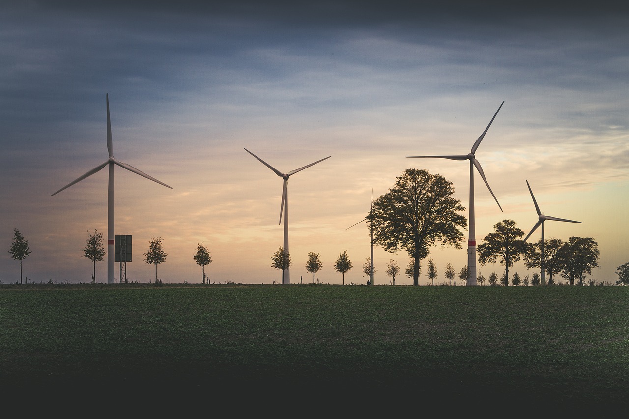 découvrez l'impact environnemental de la publicité digitale et comment adopter des pratiques plus durables dans vos campagnes marketing en ligne.